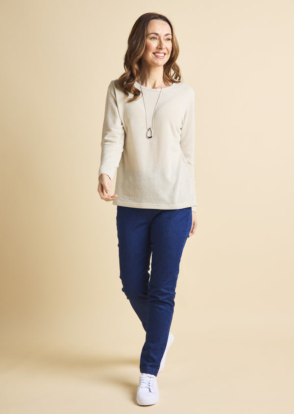 Soft Touch Plain Top & Necklace Stone