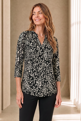 3/4 Sleeve Monochrome Print Blouse
