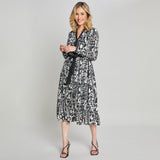 Long Sleeve Abstract Print Pleated Dress Black / White