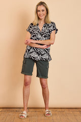 Short Sleeve Abstract Print Blouse