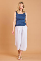 Lightweight Cropped Trousers